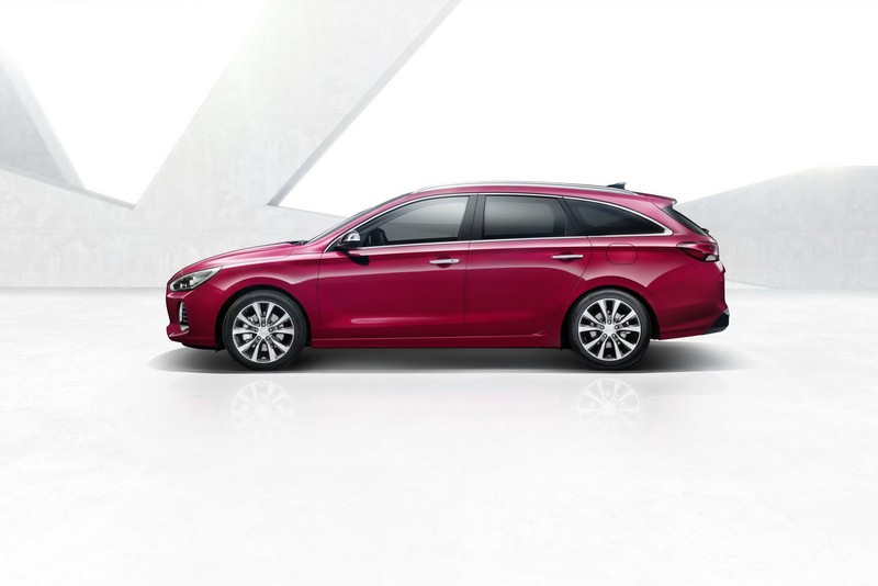 新世代《Hyundai i30 Wagon》寬敞內在日內瓦首度曝光 新世代《Hyundai i30 Wagon》寬敞內在日內瓦首度曝光