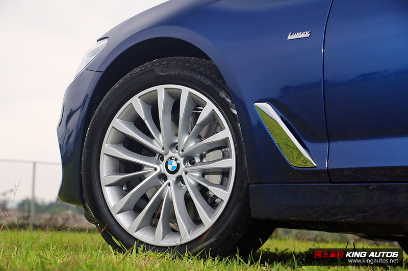 E級殺手有備而來─《BMW 530i Luxury / M Sport》試駕,配備乘用篇 E級殺手有備而來─《BMW 530i Luxury / M Sport》試駕,配備乘用篇