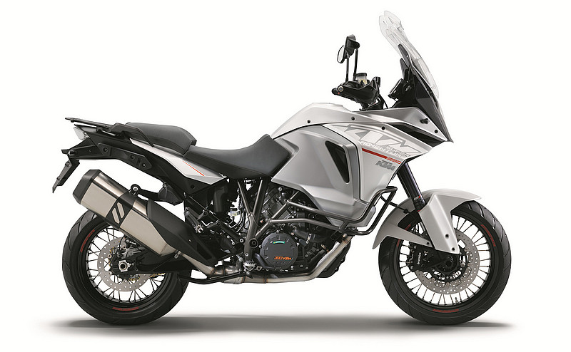 長途旅行「輕」革命 《KTM 1290 Super Duke GT / 1290 Super Adventure》運動休旅車款跨界 長途旅行「輕」革命 《KTM 1290 Super Duke GT / 1290 Super Adventure》運動休旅車款跨界