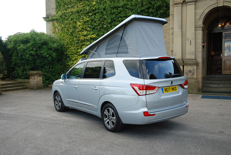 創新巧思《SsangYong Turismo Tourist》英國獲露營車大獎肯定 創新巧思《SsangYong Turismo Tourist》英國獲露營車大獎肯定