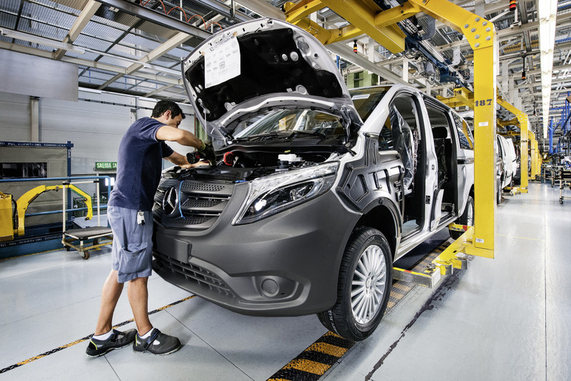 生產里程碑《Mercedes-Benz V-Class》第10萬輛新車西班牙誕生 生產里程碑《Mercedes-Benz V-Class》第10萬輛新車西班牙誕生