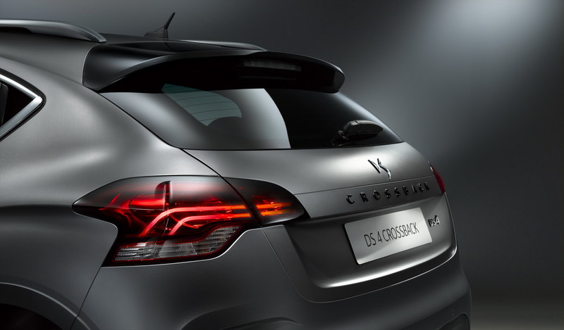 《DS 4 Crossback Moondust Edition》英國限量更有型 《DS 4 Crossback Moondust Edition》英國限量更有型