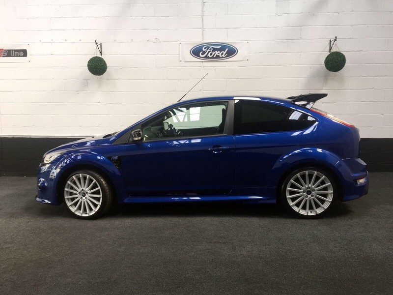 行駛里程僅有72km 近乎新車的2009年《Ford Focus RS》英國拍賣 行駛里程僅有72km 近乎新車的2009年《Ford Focus RS》英國拍賣