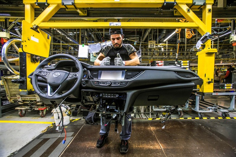 新世代《Opel Insignia》當家旗艦生產正式啟動 新世代《Opel Insignia》當家旗艦生產正式啟動