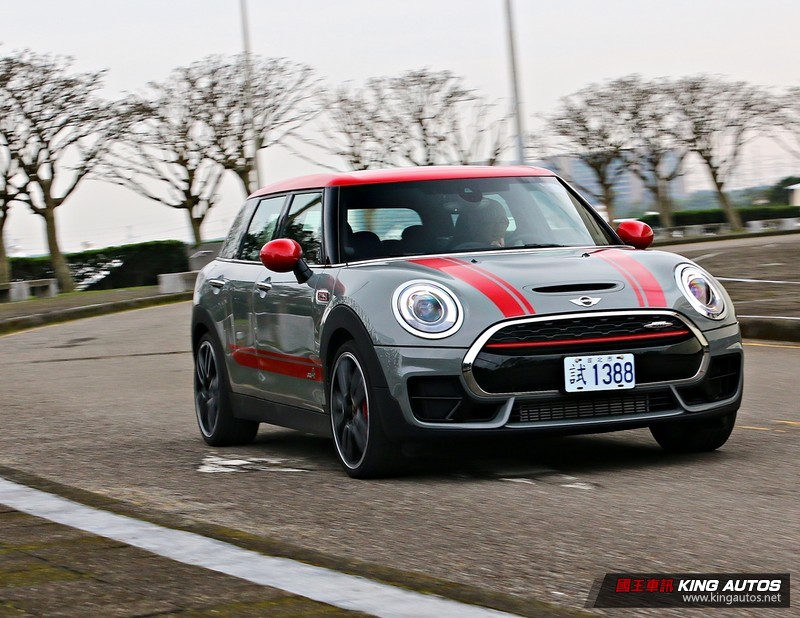 你想要的兩種生活─《Mini JCW Clubman ALL4》x《Mercedes-AMG C 63 S Coupe》 你想要的兩種生活─《Mini JCW Clubman ALL4》x《Mercedes-AMG C 63 S Coupe》