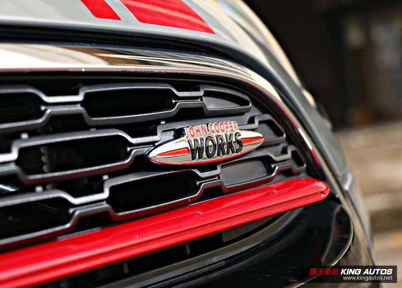 你想要的兩種生活─《Mini JCW Clubman ALL4》x《Mercedes-AMG C 63 S Coupe》 你想要的兩種生活─《Mini JCW Clubman ALL4》x《Mercedes-AMG C 63 S Coupe》