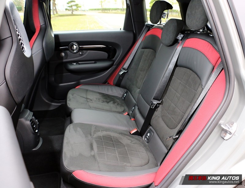 你想要的兩種生活─《Mini JCW Clubman ALL4》x《Mercedes-AMG C 63 S Coupe》 你想要的兩種生活─《Mini JCW Clubman ALL4》x《Mercedes-AMG C 63 S Coupe》