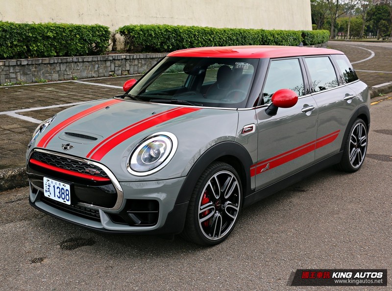 你想要的兩種生活─《Mini JCW Clubman ALL4》x《Mercedes-AMG C 63 S Coupe》 你想要的兩種生活─《Mini JCW Clubman ALL4》x《Mercedes-AMG C 63 S Coupe》