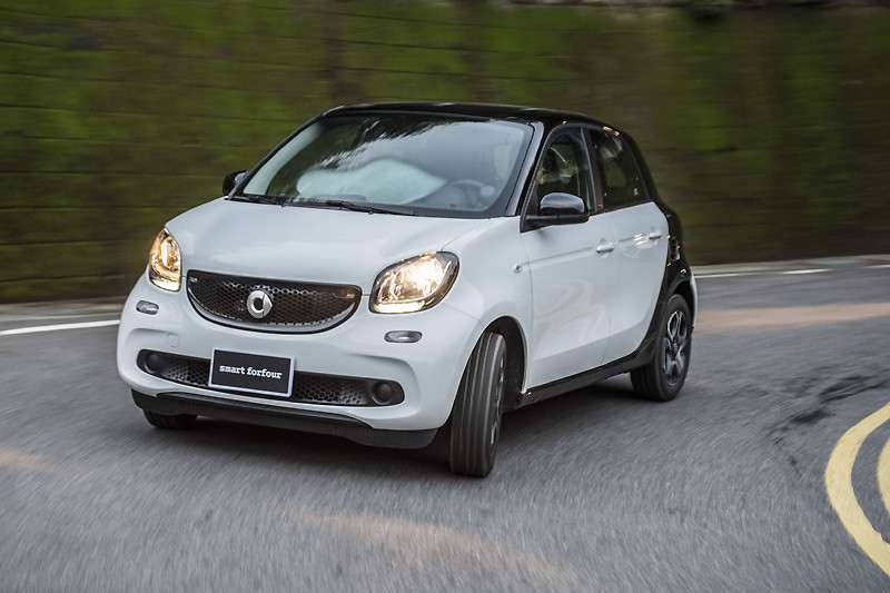 《smart forfour》變身郊遊行動餐車 展現多元機能樣貌 《smart forfour》變身郊遊行動餐車 展現多元機能樣貌