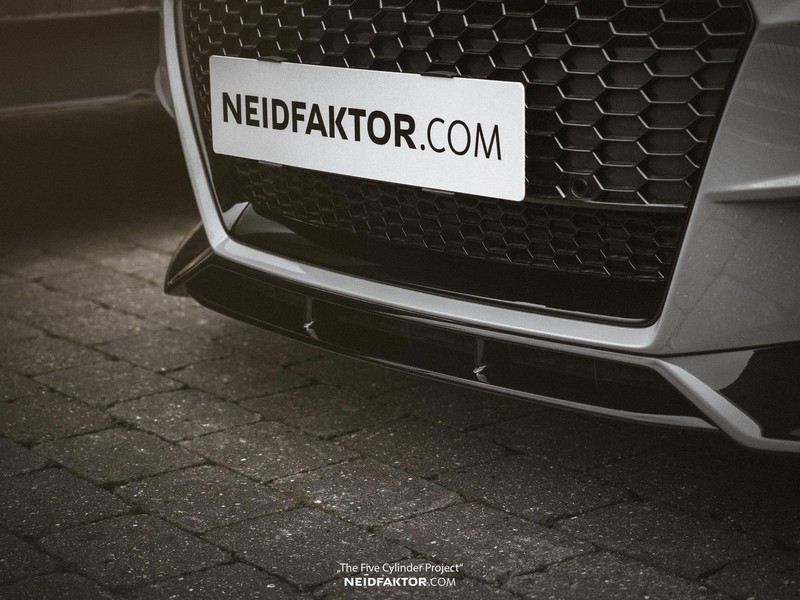 無所不包 Neidfaktor推出《Audi TT RS》類麂皮內裝升級方案 無所不包 Neidfaktor推出《Audi TT RS》類麂皮內裝升級方案