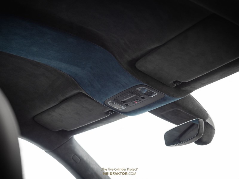 無所不包 Neidfaktor推出《Audi TT RS》類麂皮內裝升級方案 無所不包 Neidfaktor推出《Audi TT RS》類麂皮內裝升級方案