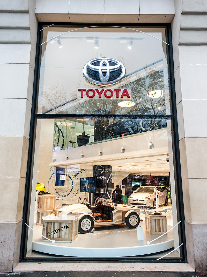 以創新為職志 《Toyota Setsuna & S-FR》概念車於法國品牌形象館展出 以創新為職志 《Toyota Setsuna & S-FR》概念車於法國品牌形象館展出
