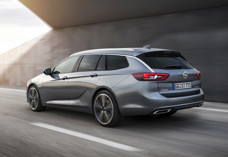 戰力表現深具信心 總工程師表示《Opel Insignia》足以與歐系豪華車款匹敵 戰力表現深具信心 總工程師表示《Opel Insignia》足以與歐系豪華車款匹敵