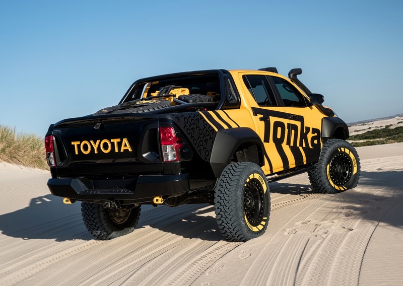真男人們的越野大玩具 《Toyota Hilux Tonka Concept》恣意玩沙 真男人們的越野大玩具 《Toyota Hilux Tonka Concept》恣意玩沙