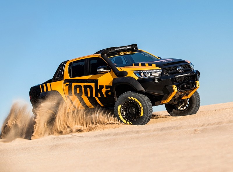 真男人們的越野大玩具 《Toyota Hilux Tonka Concept》恣意玩沙 真男人們的越野大玩具 《Toyota Hilux Tonka Concept》恣意玩沙