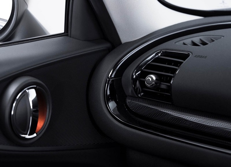 風格黑入門車型限定 《Mini Clubman Black Pack》英國登場 風格黑入門車型限定 《Mini Clubman Black Pack》英國登場