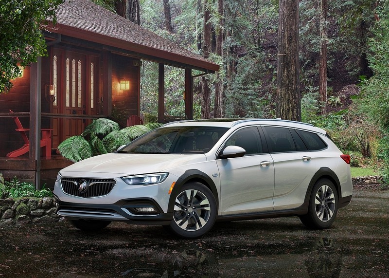 北美雙生車總算登場 《Buick Regal Sportback/Regal TourX》預告紐約車展 北美雙生車總算登場 《Buick Regal Sportback/Regal TourX》預告紐約車展