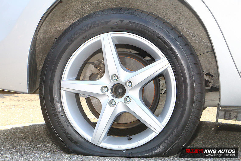 行車安全與經濟耐用兼得─普利司通《Bridgestone DriveGuard》失壓續跑胎測試體驗 行車安全與經濟耐用兼得─普利司通《Bridgestone DriveGuard》失壓續跑胎測試體驗