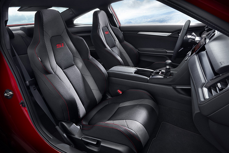 1.5 VTEC Turbo搭配六速手排 新一代《Honda Civic Si Sedan/Coupe》2017紐約車展前搶先亮相 1.5 VTEC Turbo搭配六速手排 新一代《Honda Civic Si Sedan/Coupe》2017紐約車展前搶先亮相