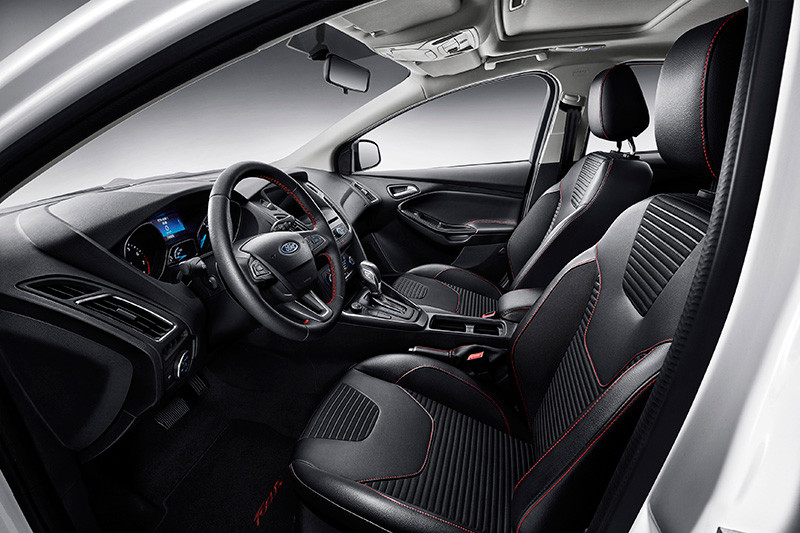 2017 年式《Ford Focus CTCC限量版》中國勁裝上身 2017 年式《Ford Focus CTCC限量版》中國勁裝上身
