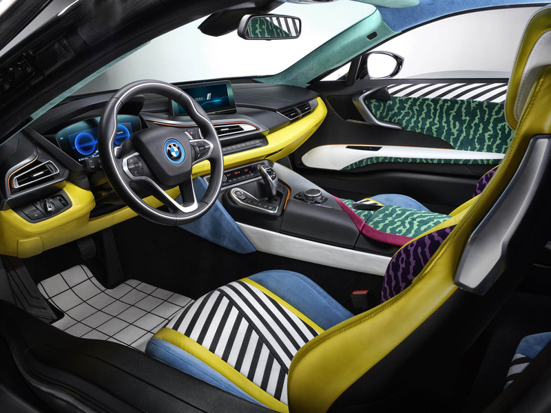 獨一無二《BMW i8》攜手《i3》向1980年代經典設計致敬 獨一無二《BMW i8》攜手《i3》向1980年代經典設計致敬