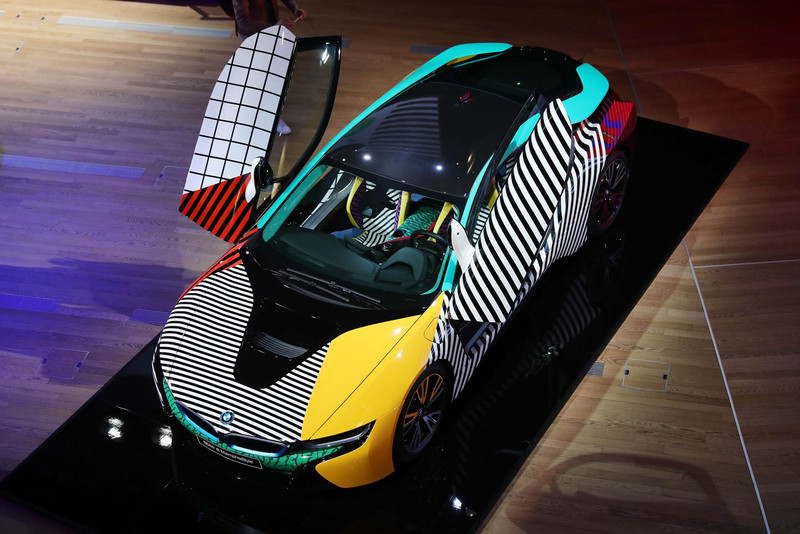 獨一無二《BMW i8》攜手《i3》向1980年代經典設計致敬 獨一無二《BMW i8》攜手《i3》向1980年代經典設計致敬