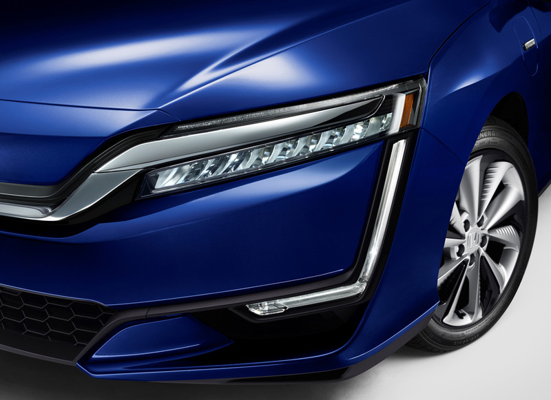 新增油電/純電雙動力 《Honda Clarity Plug-In Hybrid》及《Clarity Electric》紐約車展同 新增油電/純電雙動力 《Honda Clarity Plug-In Hybrid》及《Clarity Electric》紐約車展同