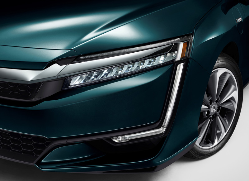 新增油電/純電雙動力 《Honda Clarity Plug-In Hybrid》及《Clarity Electric》紐約車展同 新增油電/純電雙動力 《Honda Clarity Plug-In Hybrid》及《Clarity Electric》紐約車展同