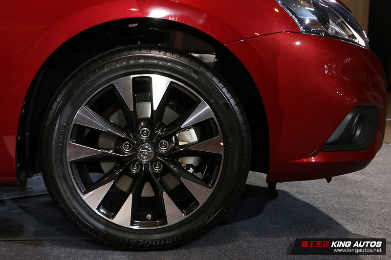 入門價維持65.9萬元 《Nissan iTiida》目標月銷1,000輛上市開賣 入門價維持65.9萬元 《Nissan iTiida》目標月銷1,000輛上市開賣
