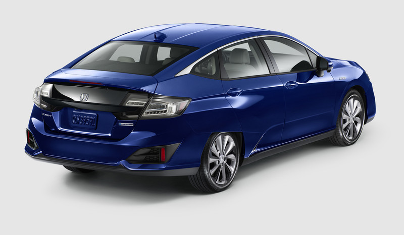 新增油電/純電雙動力 《Honda Clarity Plug-In Hybrid》及《Clarity Electric》紐約車展同 新增油電/純電雙動力 《Honda Clarity Plug-In Hybrid》及《Clarity Electric》紐約車展同