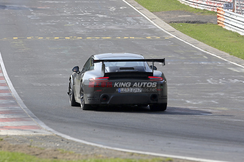 Type 991最強衍生車種準量產版 Porsche 911 Gt2 現身nurburgring 國王車訊kingautos