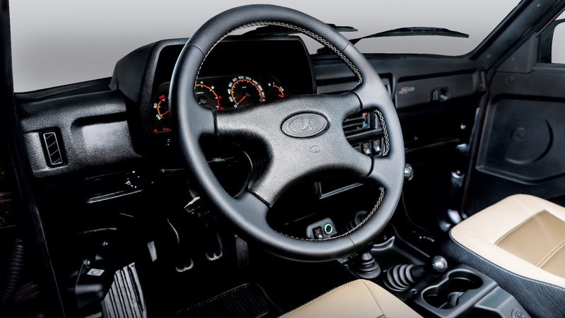 俄羅斯老前輩持續奮戰40年 《Lada Niva 4x4》推出40周年紀念版車型 俄羅斯老前輩持續奮戰40年 《Lada Niva 4x4》推出40周年紀念版車型