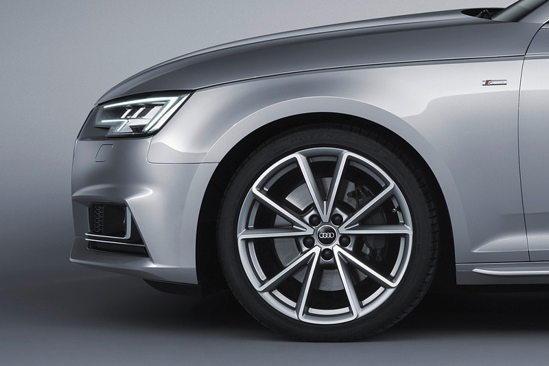 超值套件優惠升級 《Audi A4 S line》與《A8領袖特仕版》限量推出 超值套件優惠升級 《Audi A4 S line》與《A8領袖特仕版》限量推出