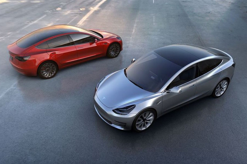 不只《Model 3》確認今年7月導入量產發表 《Tesla》預告拖車頭、貨卡及次代Roadster等更多車款訊息 不只《Model 3》確認今年7月導入量產發表 《Tesla》預告拖車頭、貨卡及次代Roadster等更多車款訊息
