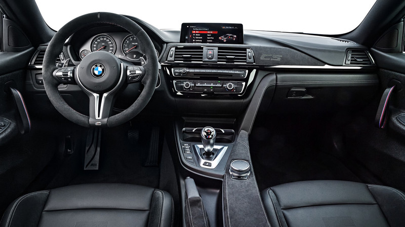 競技概念加持 《BMW M4 CS》動力升級更輕盈 競技概念加持 《BMW M4 CS》動力升級更輕盈