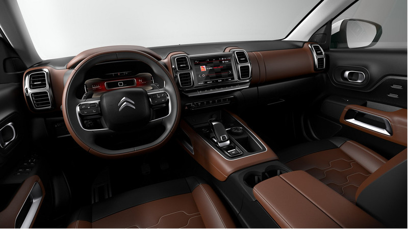 國內尚未確定導入 全球戰略SUV《Citroën C5 Aircross》上海車展正式登場 國內尚未確定導入 全球戰略SUV《Citroën C5 Aircross》上海車展正式登場