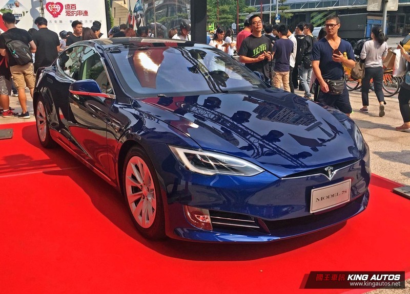大幅降價再加配備 特斯拉《Tesla Model S 75》新入門車型報價新臺幣286.7萬起跳 大幅降價再加配備 特斯拉《Tesla Model S 75》新入門車型報價新臺幣286.7萬起跳