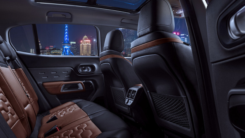 國內尚未確定導入 全球戰略SUV《Citroën C5 Aircross》上海車展正式登場 國內尚未確定導入 全球戰略SUV《Citroën C5 Aircross》上海車展正式登場