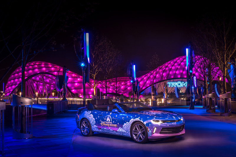 新世代《Chevrolet Camaro》化身上海迪士尼遊行前導車 新世代《Chevrolet Camaro》化身上海迪士尼遊行前導車