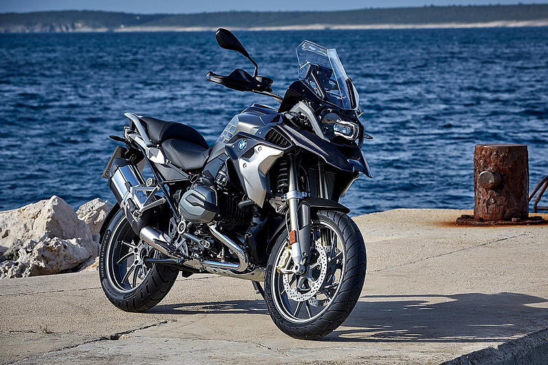 兩輪寶馬新軍登場 《BMW Motorrad》在臺發表《R nineT & R 1200 GS》完整車系 兩輪寶馬新軍登場 《BMW Motorrad》在臺發表《R nineT & R 1200 GS》完整車系