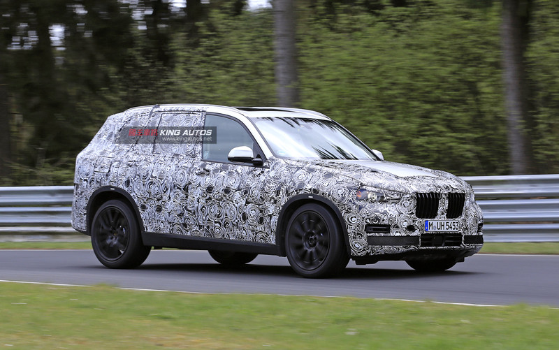 王牌先後登場 新世代《BMW X5》與旗艦級《X7》相約紐柏林進行賽道測試 王牌先後登場 新世代《BMW X5》與旗艦級《X7》相約紐柏林進行賽道測試