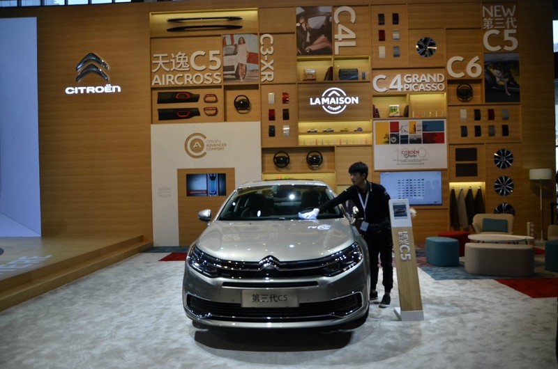 小改款《Citroen C5》亮相東風雪鐵龍上海車展舞台 小改款《Citroen C5》亮相東風雪鐵龍上海車展舞台