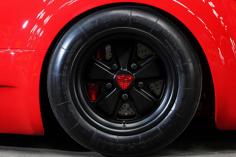 經典老蛙再現 DP Motorsport打造1974年《Porsche 911 RS 3.5 Evolution》超對味 經典老蛙再現 DP Motorsport打造1974年《Porsche 911 RS 3.5 Evolution》超對味