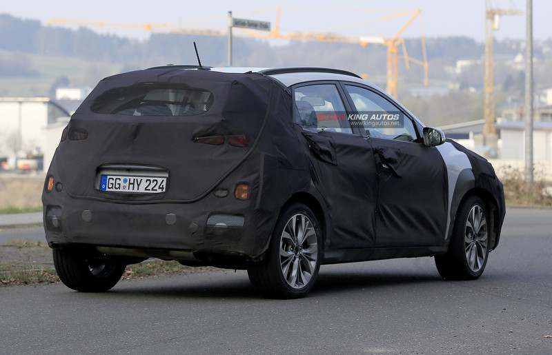 原廠再次釋出車頭預告照 《Hyundai Kona》小型SUV預告今年夏天亮相 原廠再次釋出車頭預告照 《Hyundai Kona》小型SUV預告今年夏天亮相