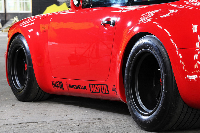 經典老蛙再現 DP Motorsport打造1974年《Porsche 911 RS 3.5 Evolution》超對味 經典老蛙再現 DP Motorsport打造1974年《Porsche 911 RS 3.5 Evolution》超對味