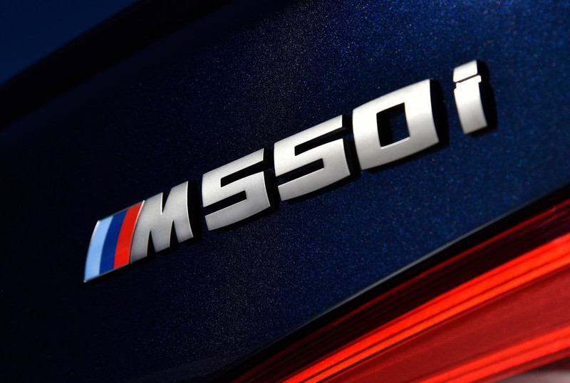 《BMW M550i xDrive》規格售價官網揭露 《520i Luxury / M Sport》雙車型配備曝光 《BMW M550i xDrive》規格售價官網揭露 《520i Luxury / M Sport》雙車型配備曝光
