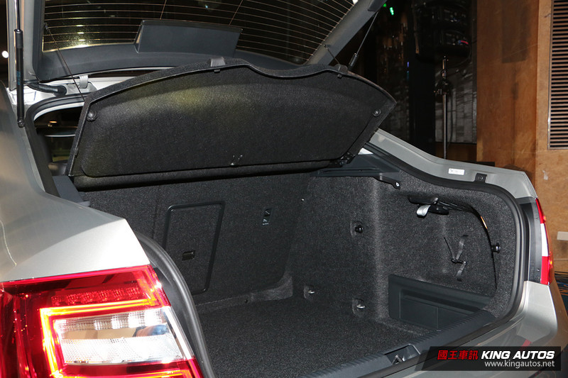 全車系標配9氣囊 小改《Škoda Octavia》限時優惠價79.9萬元起上市 全車系標配9氣囊 小改《Škoda Octavia》限時優惠價79.9萬元起上市