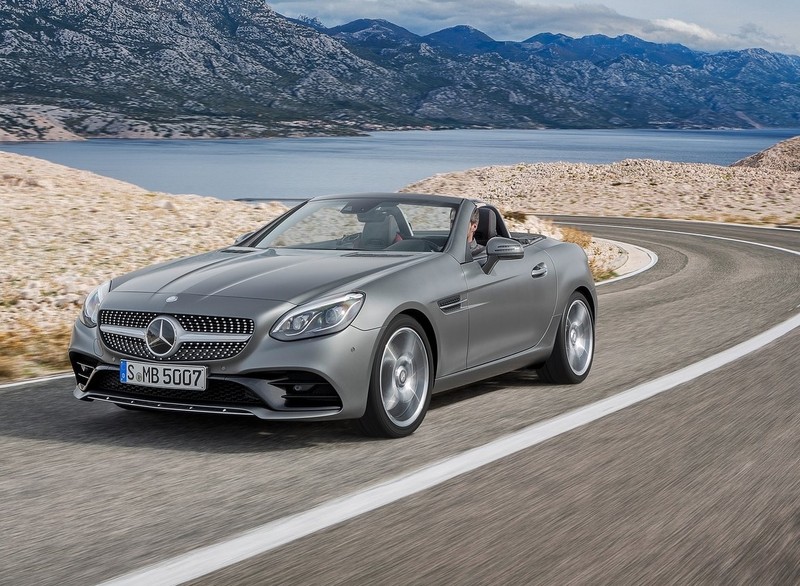 標配六速手排設定 全新入門級距《Mercedes-Benz SLC 180》英國開賣 標配六速手排設定 全新入門級距《Mercedes-Benz SLC 180》英國開賣