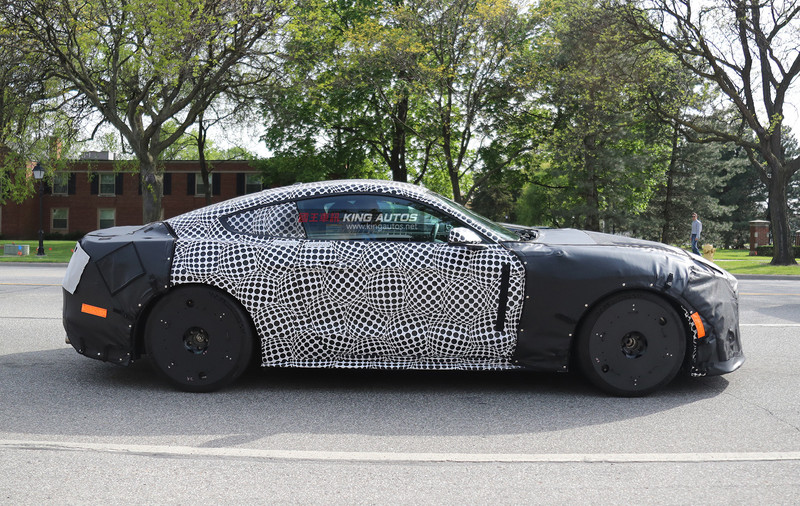 700匹超級野馬《GT500》還是《GT350》小改?全偽裝《Ford Mustang》神秘現身 700匹超級野馬《GT500》還是《GT350》小改?全偽裝《Ford Mustang》神秘現身