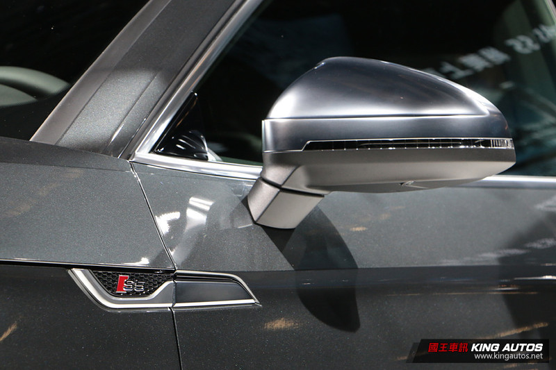 較預售調降3萬元 新世代《Audi A5》家族狹5年保固在臺上市 較預售調降3萬元 新世代《Audi A5》家族狹5年保固在臺上市